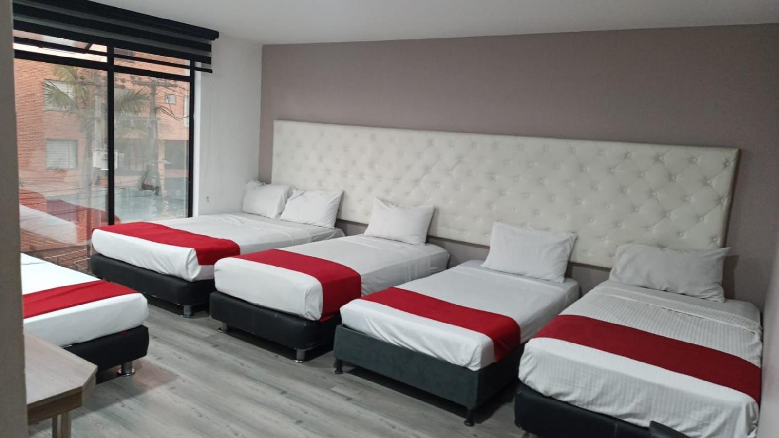 Aw Hotel Ariston Tower Bogota Bagian luar foto